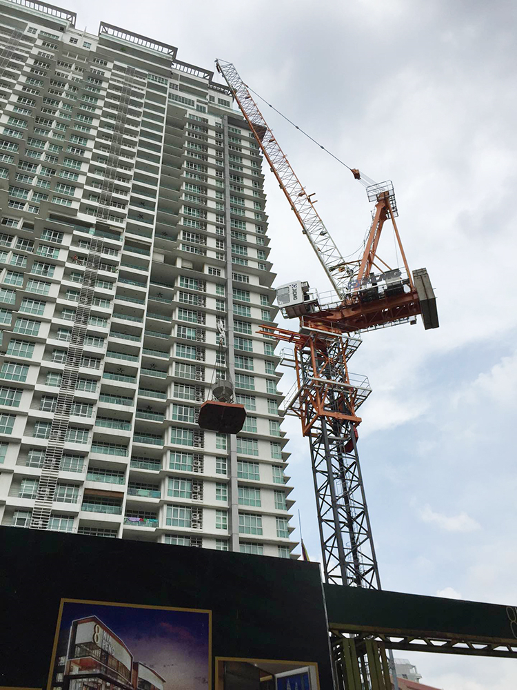 XCMG Official 50 Ton Mobile Tower Cranes XGTL750II China Luffing Crane Price